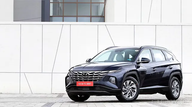 Weekly news round-up: Maruti Swift S-CNG launched, Hyundai Alcazar facelift spotted, Jeep Compass Anniversary Edition launched Weekly news round-up: Maruti Swift S-CNG launched, Hyundai Alcazar facelift spotted, Jeep Compass Anniversary Edition launched