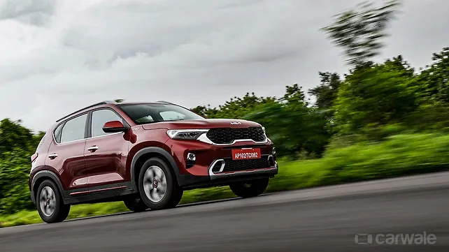 Kia Sonet [2022-2023] Right Front Three Quarter