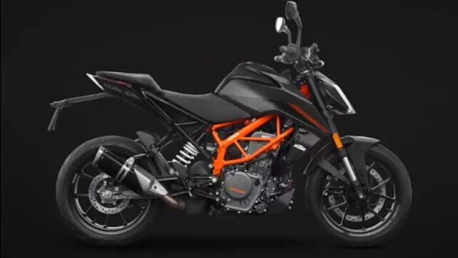 KTM 125 Duke Right Side View