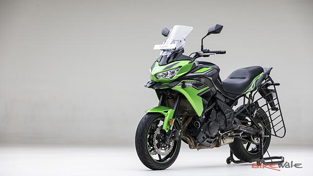 Kawasaki Versys 650 Left Front Three Quarter