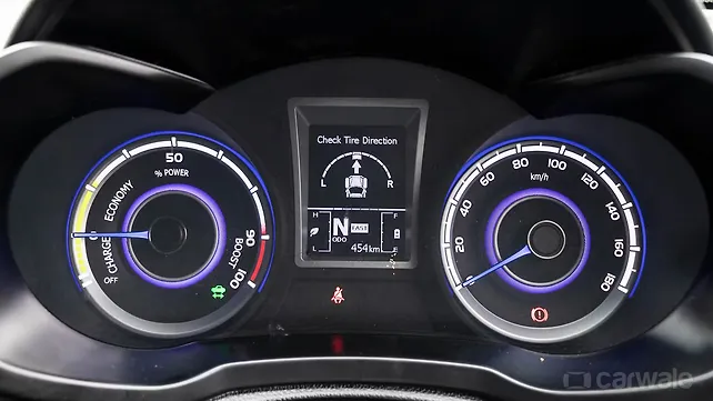 Mahindra XUV400 Instrument Cluster
