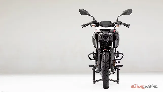 Bajaj Pulsar N160 Front View Bajaj Pulsar N160 Front View