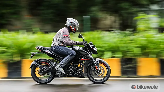 Bajaj Pulsar N160 Right Side View Bajaj Pulsar N160 Right Side View