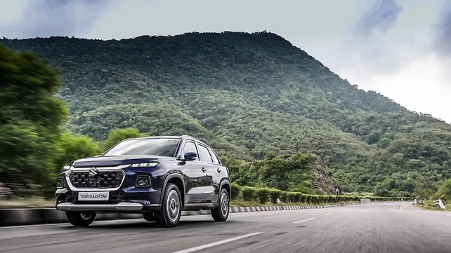 Maruti Suzuki Grand Vitara Left Front Three Quarter
