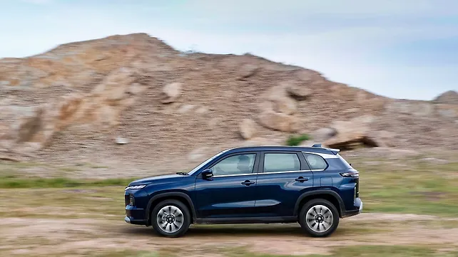 Maruti Suzuki Grand Vitara Left Side View