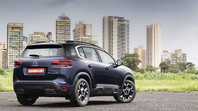 Citroen C5 Aircross base variant delisted - CarWale