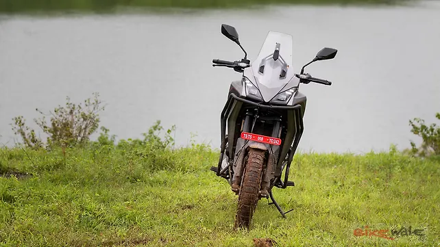 Moto Morini X-Cape Front View