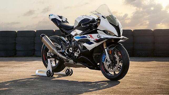 BMW S1000 RR Right Front Three Quarter