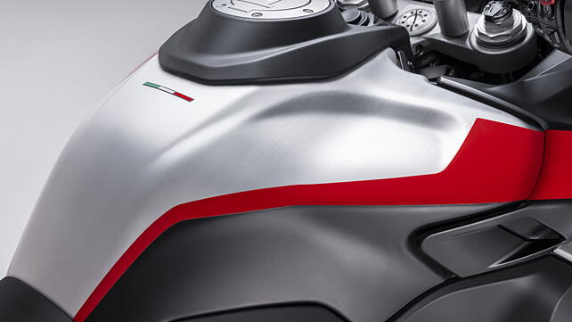 Ducati Multistrada V4 Fuel Tank