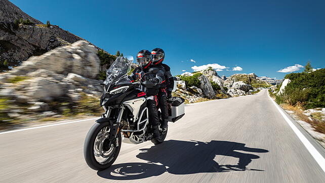 Ducati Multistrada V4 Left Front Three Quarter