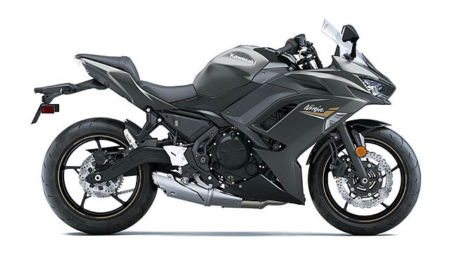 Kawasaki Ninja 650 Right Side View