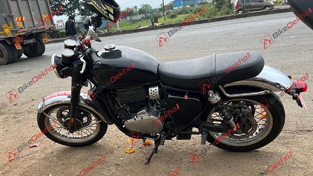 BSA Gold Star retro bike spotted testing in India, looks production ready