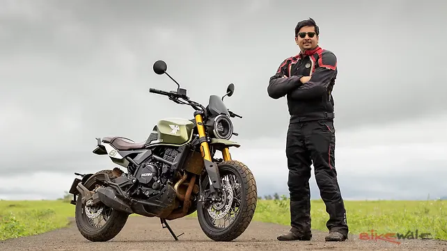 Moto Morini Seiemmezzo 6 ½ Twins: First Look Review - BikeWale
