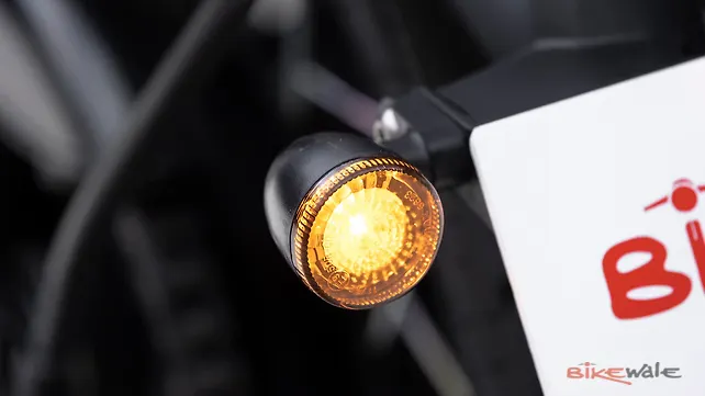 Jawa 42 Bobber Rear Turn Indicators