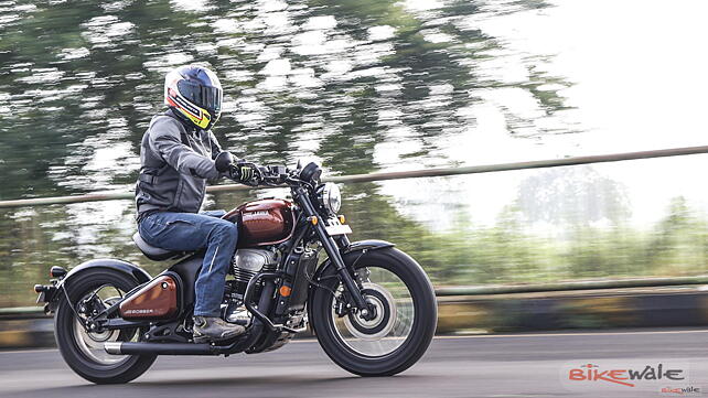 Jawa 42 Bobber Right Side View