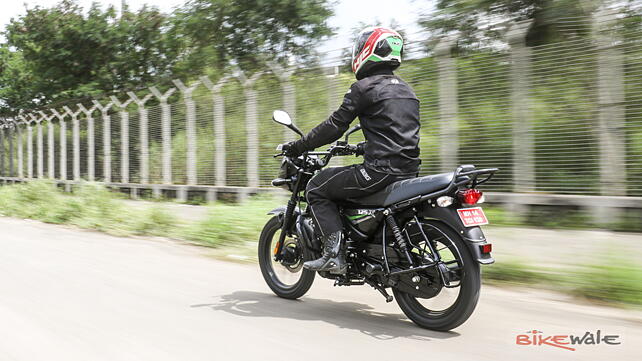 Bajaj CT 125X Left Rear Three Quarter