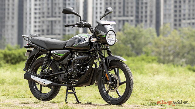 Bajaj CT 125X Right Front Three Quarter