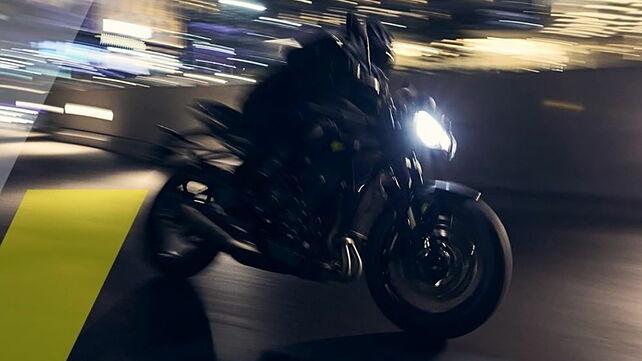 India-bound 2023 Triumph Street Triple to be unveiled on 3 November