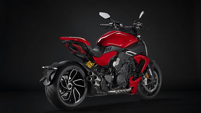 Ducati Diavel 1260 Right Rear Three Quarter