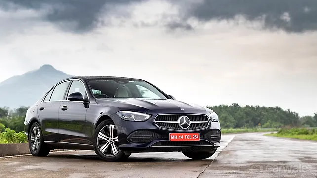 Mercedes-Benz C-Class [2022-2024] Right Front Three Quarter