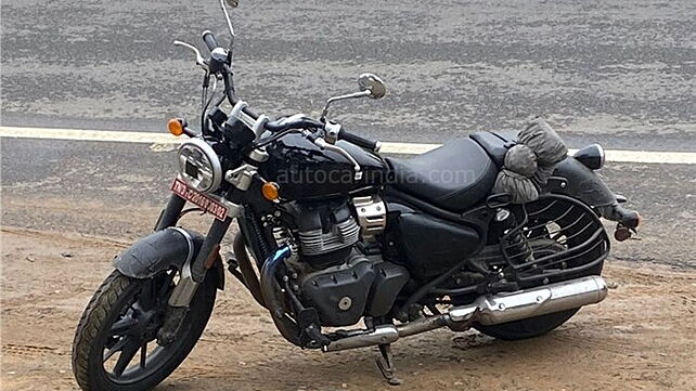 Upcoming Royal Enfield Super Meteor 650 spied in production-ready form