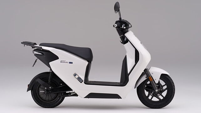 Honda EM1 electric scooter unveiled at 2022 EICMA