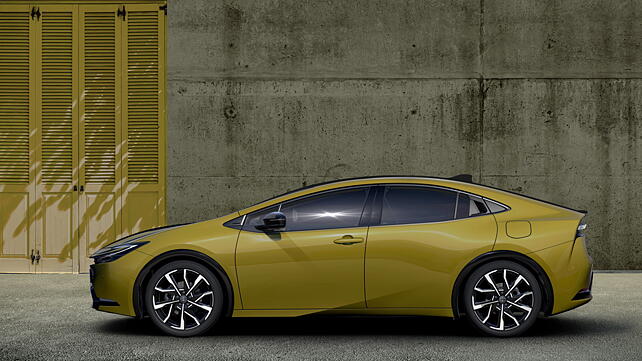 New-gen Toyota Prius unveiled - CarWale