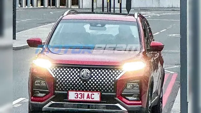 MG Hector facelift spied undisguised; reveals front fascia MG Hector facelift spied undisguised; reveals front fascia