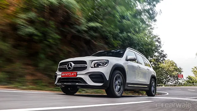 Mercedes-Benz GLB [2022-2025] Right Front Three Quarter