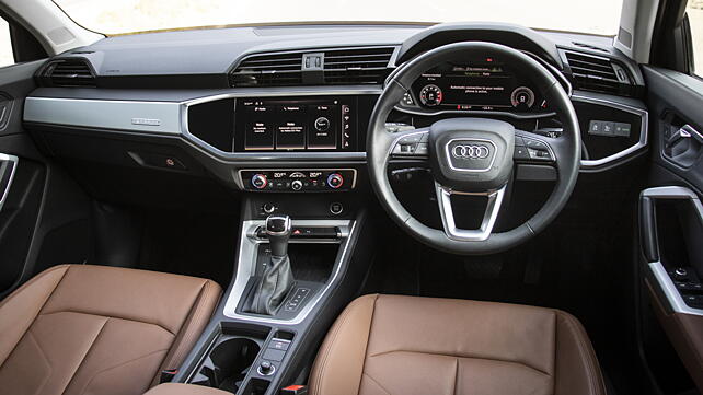 Audi Q3 Dashboard