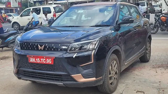 Mahindra XUV400 spied testing again in Tamil Nadu Mahindra XUV400 spied testing again in Tamil Nadu