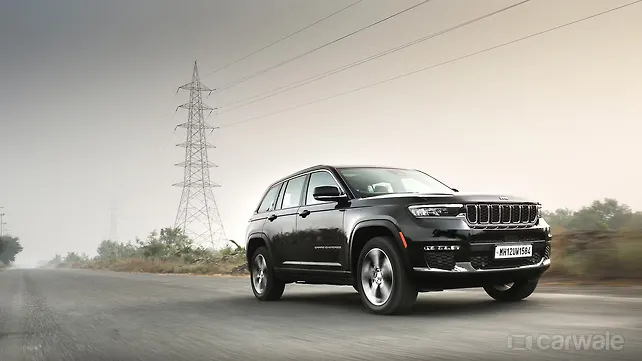 Jeep Grand Cherokee Right Front Three Quarter