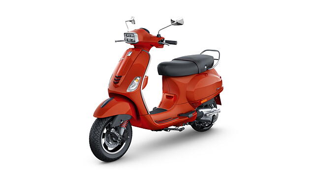 Vespa SXL 125 Left Front Three Quarter