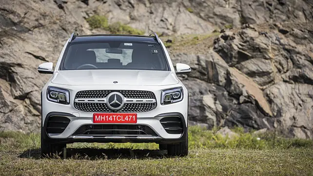 Mercedes-Benz GLB Front View Mercedes-Benz GLB Front View