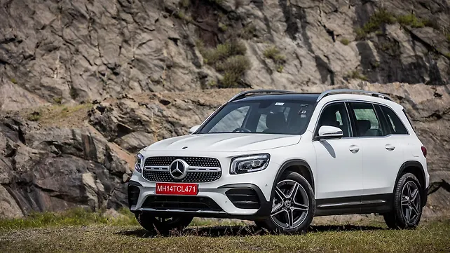 Mercedes-Benz GLB Left Front Three Quarter