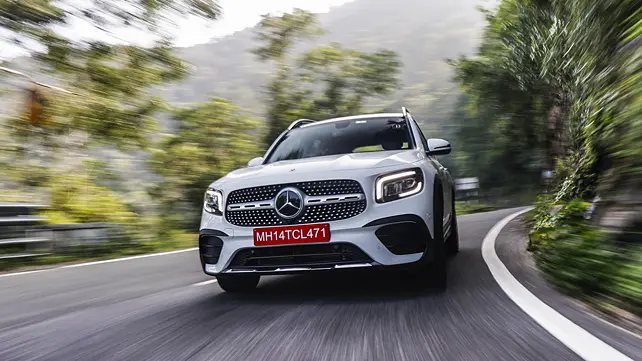 Mercedes-Benz GLB Right Front Three Quarter Mercedes-Benz GLB Right Front Three Quarter