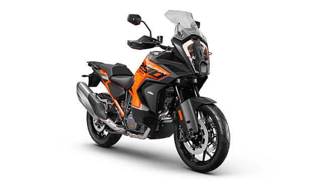 KTM  Right Front Three Quarter