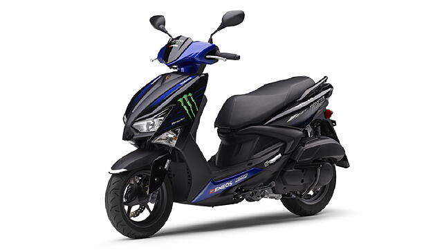 Yamaha  Left Front Three Quarter