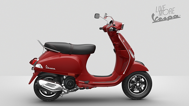 Vespa SXL 125 Right Side View Image - BikeWale