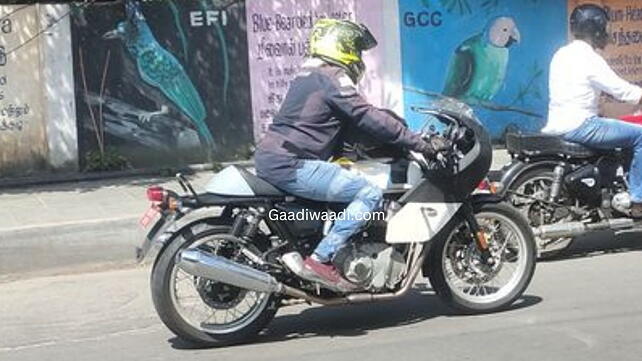 Royal Enfield Continental GT 650 Right Side View