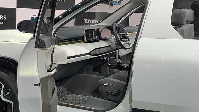 Tata Sierra EV concept makes a comeback at the Auto Expo 2023 | CarTrade