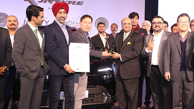 किआ कारेन्स ने जीता इंडियन कार ऑफ़ द ईयर 2023 (आइकोटी) का ख़िताब