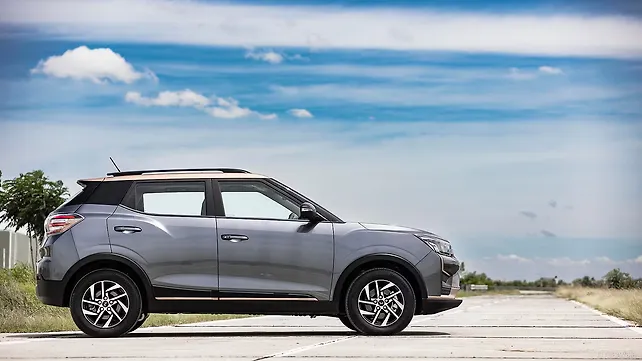 Mahindra XUV400 Vs Tata Nexon EV Specs Comparison CarWale