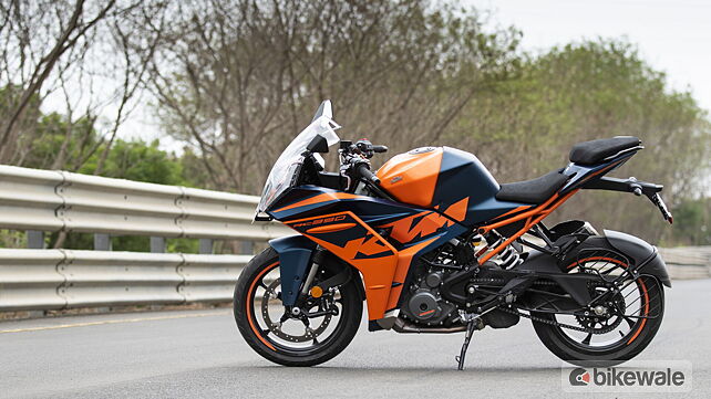 2024 KTM RC 390 spied testing for the first time 