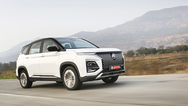 MG Hector Right Front Three Quarter MG Hector Right Front Three Quarter