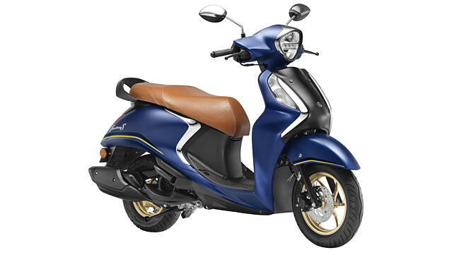 Yamaha Fascino 125 Right Side View