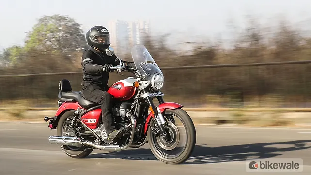 Royal Enfield Interceptor 650 Right Side View