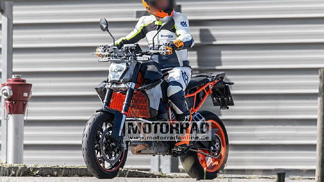 Husqvarna Nuda 901 supermoto bike spotted testing! - BikeWale