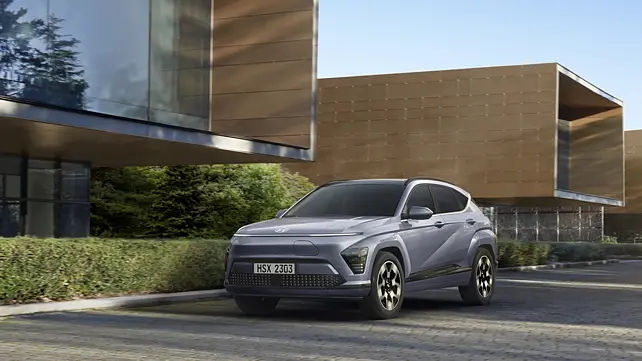 Hyundai reveals all-new Kona EV with 490 km range Hyundai reveals all-new Kona EV with 490 km range