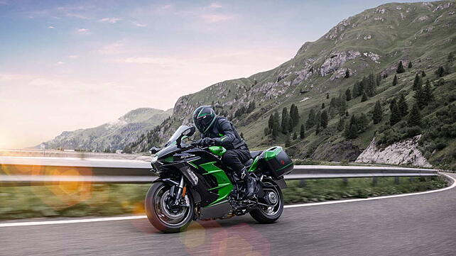 Kawasaki Ninja H2 SX Left Side View